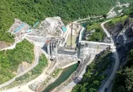 秀山桐梓水库大坝顺利封顶